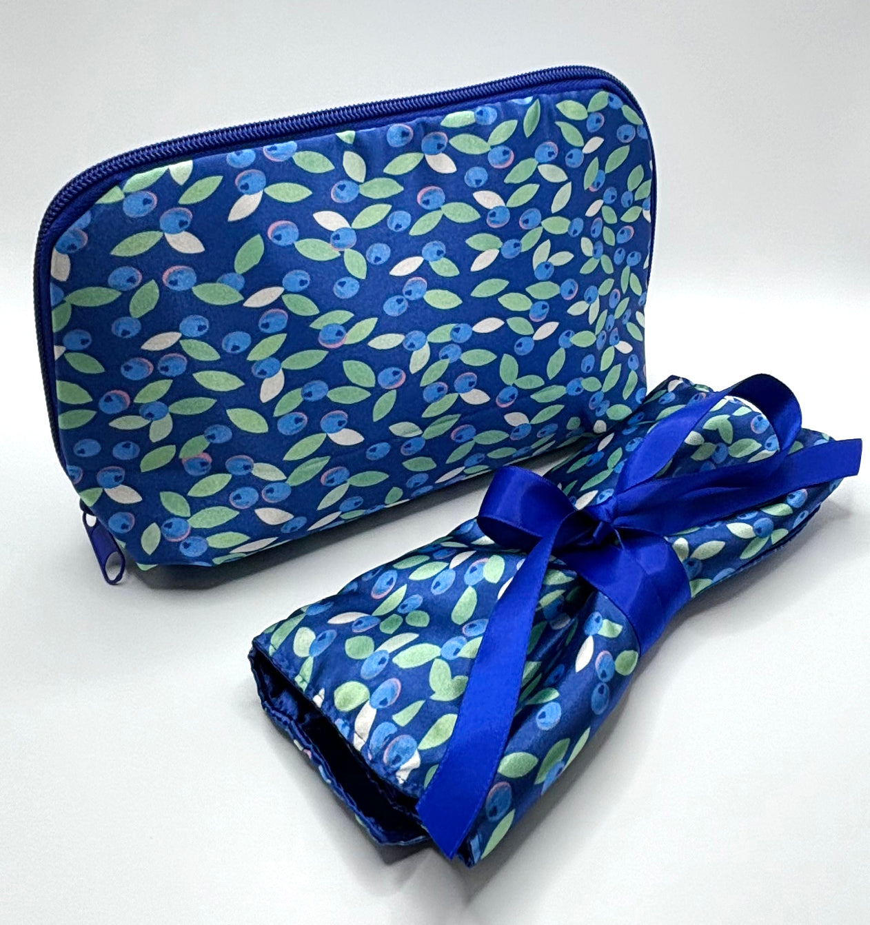 Satin Jewelry Roll and Make-up Bag set. Available in 3 patterns.