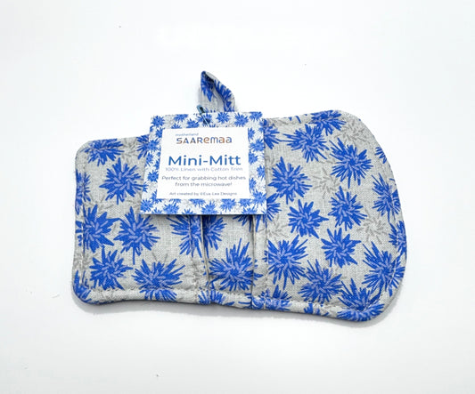 Rukki Fields cheery cornflowers fingertip mini-mitt in 100% linen. Grab hot dishes or hot lids with no worry.