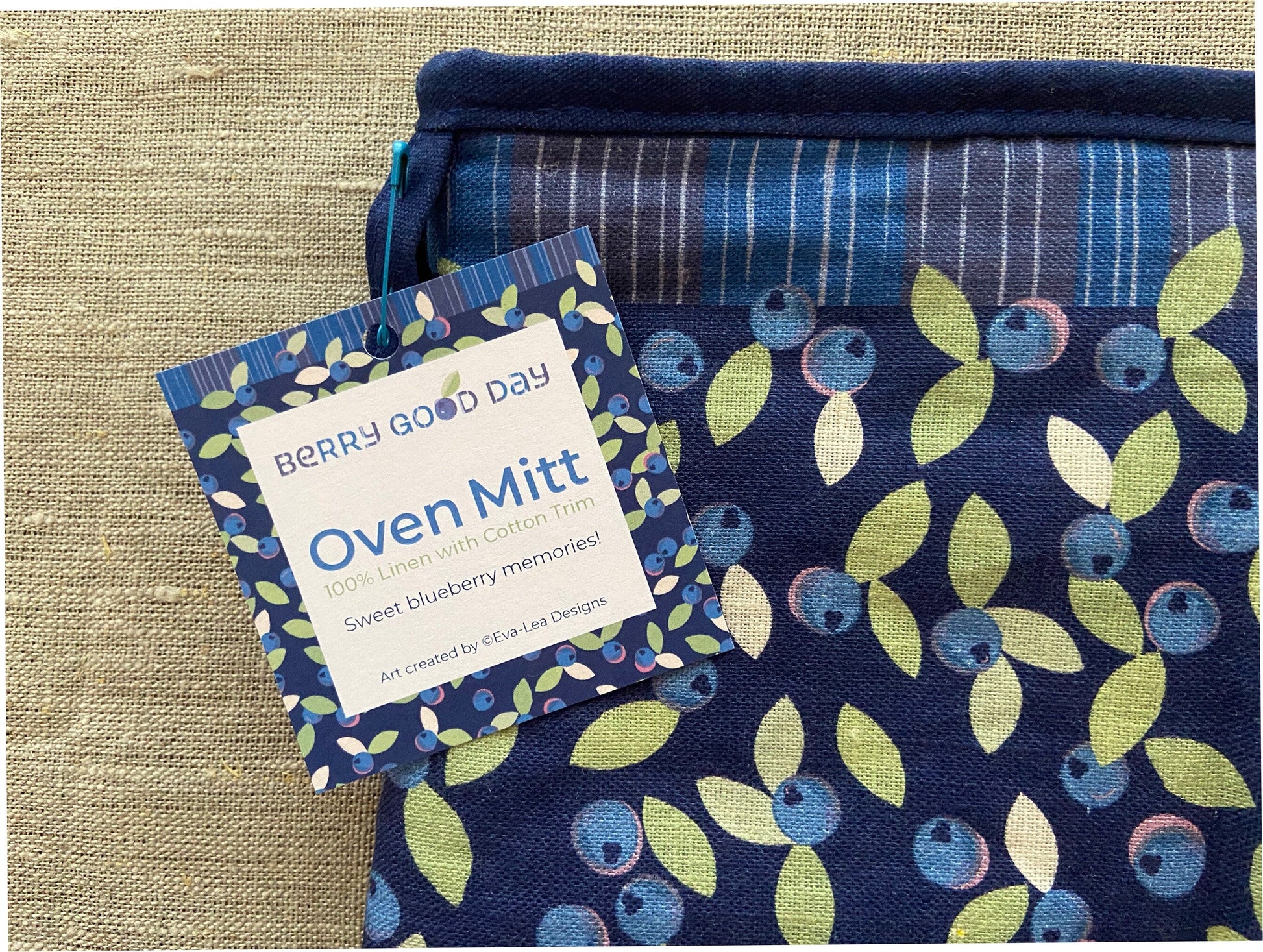 Brighten up any kitchen with a wild blueberry linen oven mitt! Perfect hostess housewarming gift | Mother’s Day | A unique and useful gift